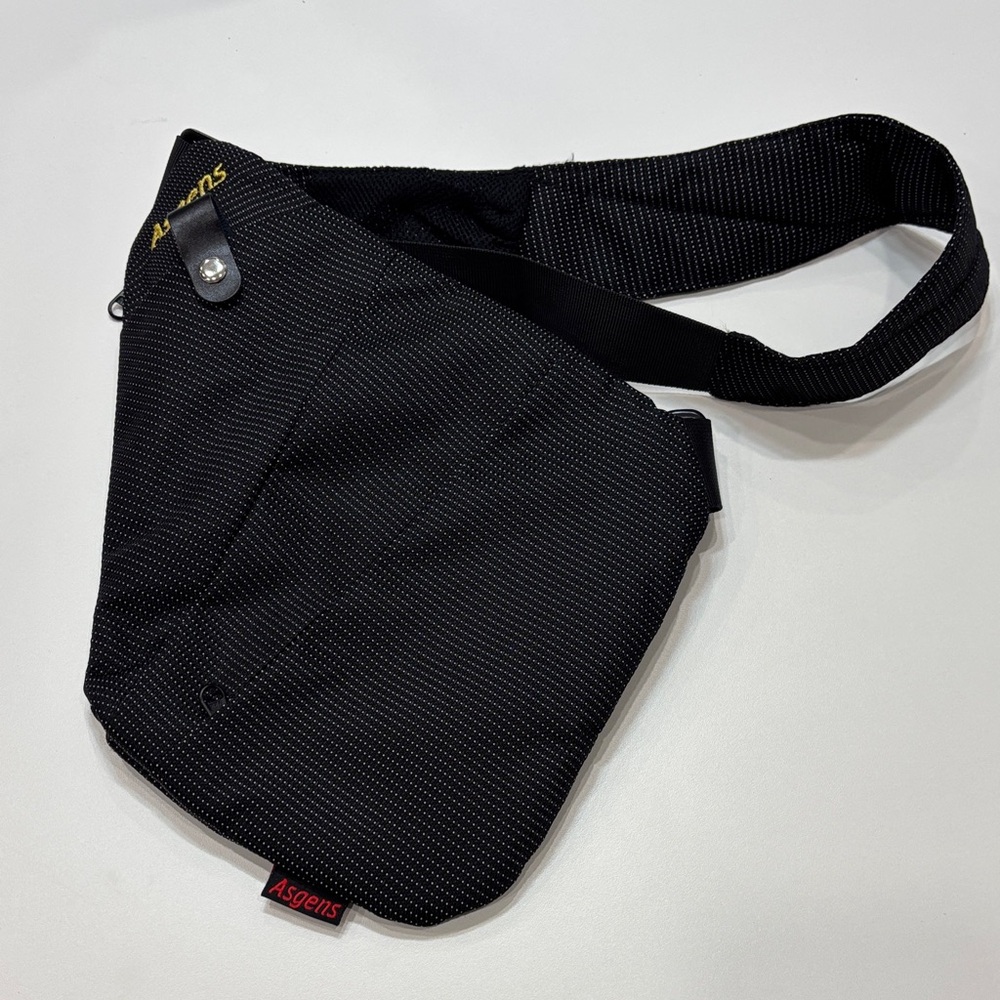 NWOT Asgens hidden security Black w/ design  Crossbody messenger Bag